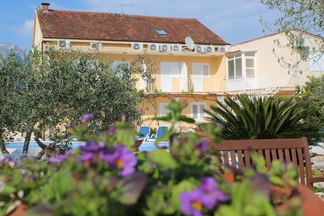 Spacious Bedroom For Two With Pool View - Pansion Hajduk Korcula Town Exterior foto